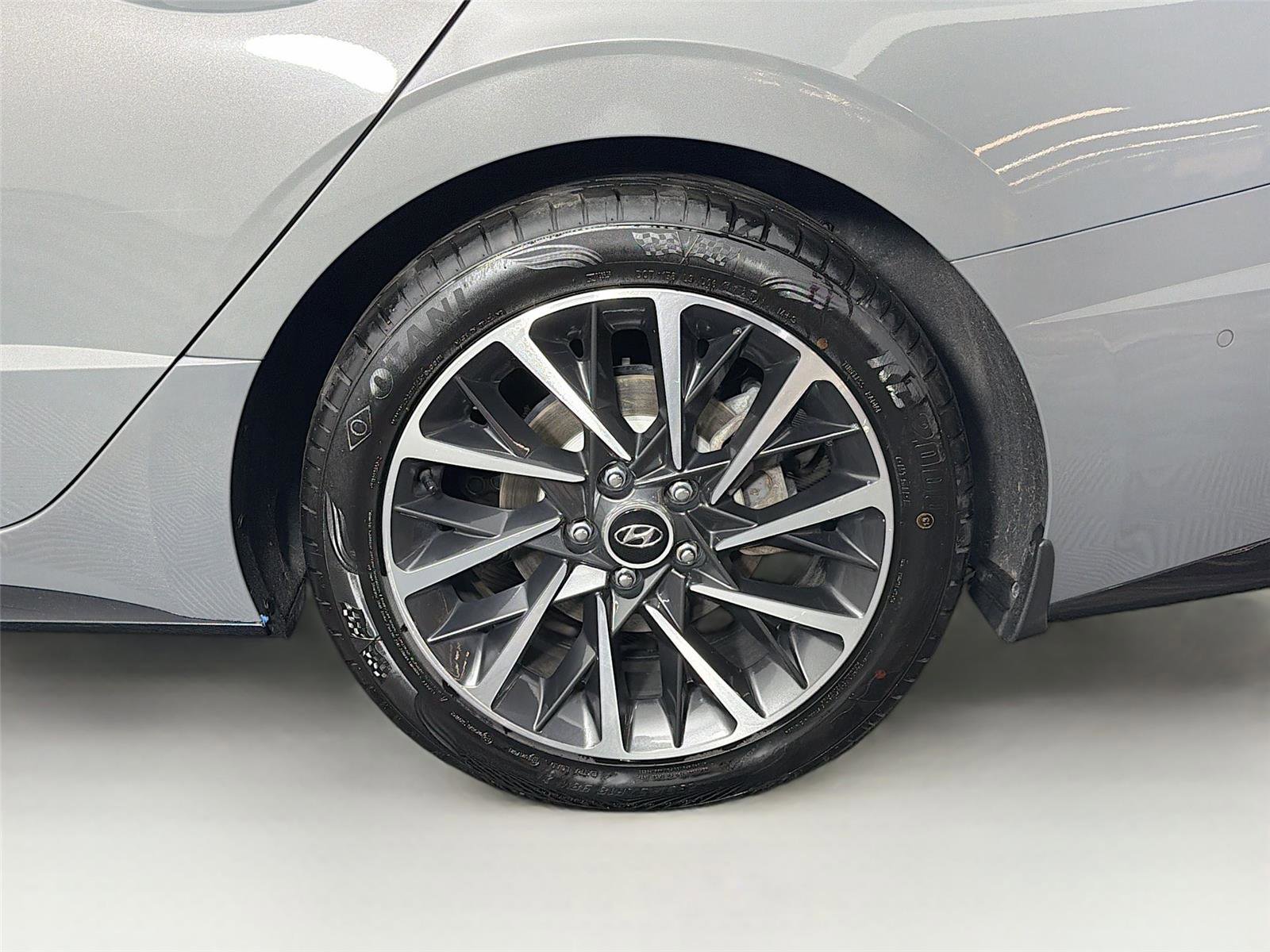 Used 2023 Hyundai Sonata Limited image 33