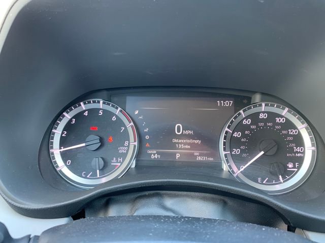 Used 2023 Toyota Highlander LE image 19