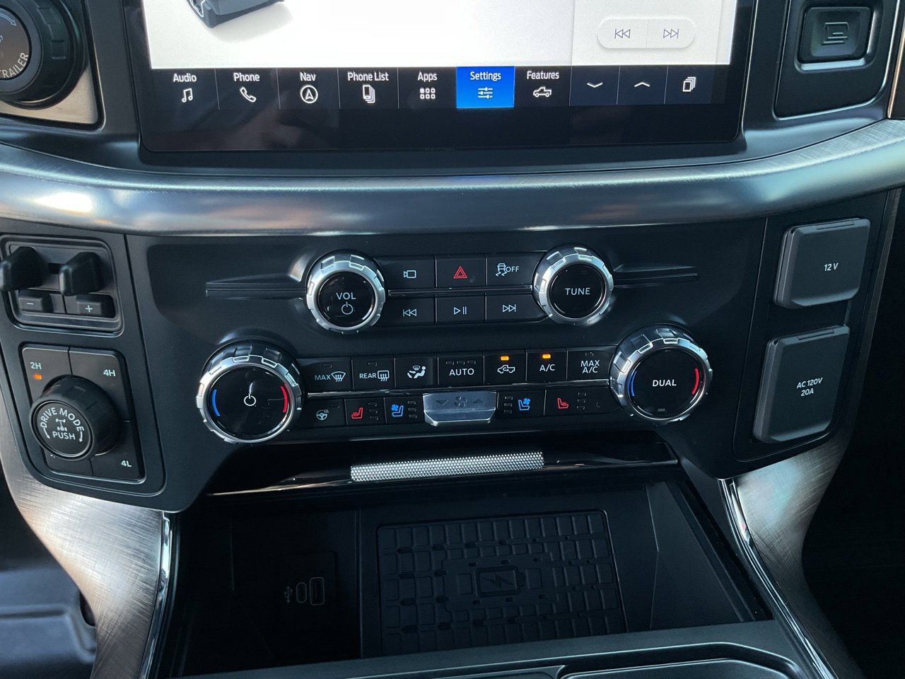Used 2025 Ford F150 King Ranch w/ FX4 Off-Road Package AWD/4WD image 33