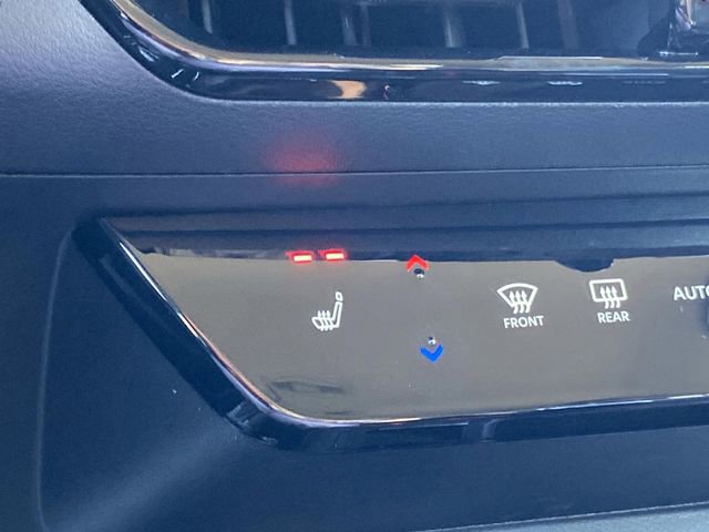 New 2026 Nissan Kicks SR w/ Cold Weather Package image 8