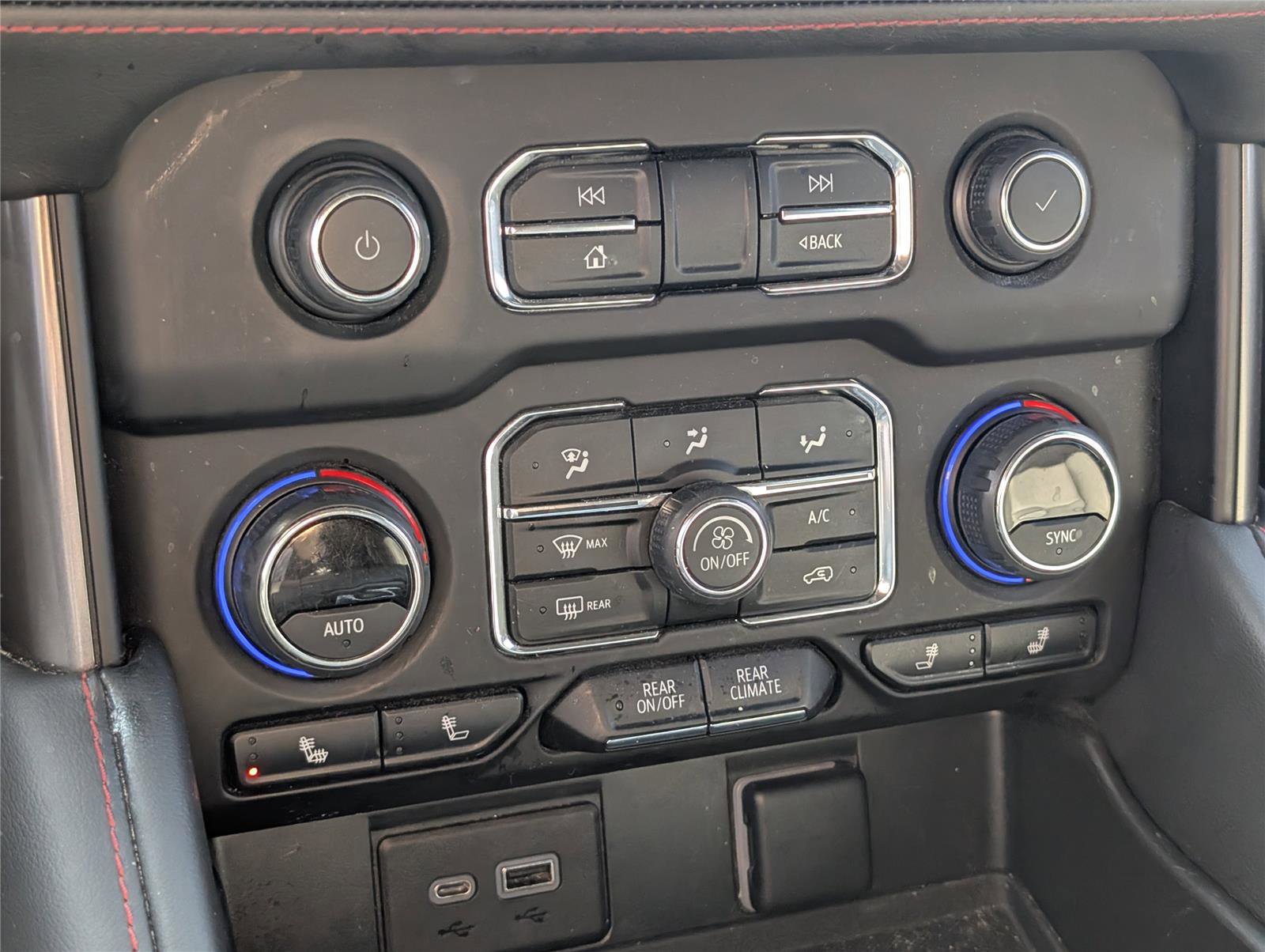 Used 2023 Chevrolet Tahoe RST image 17