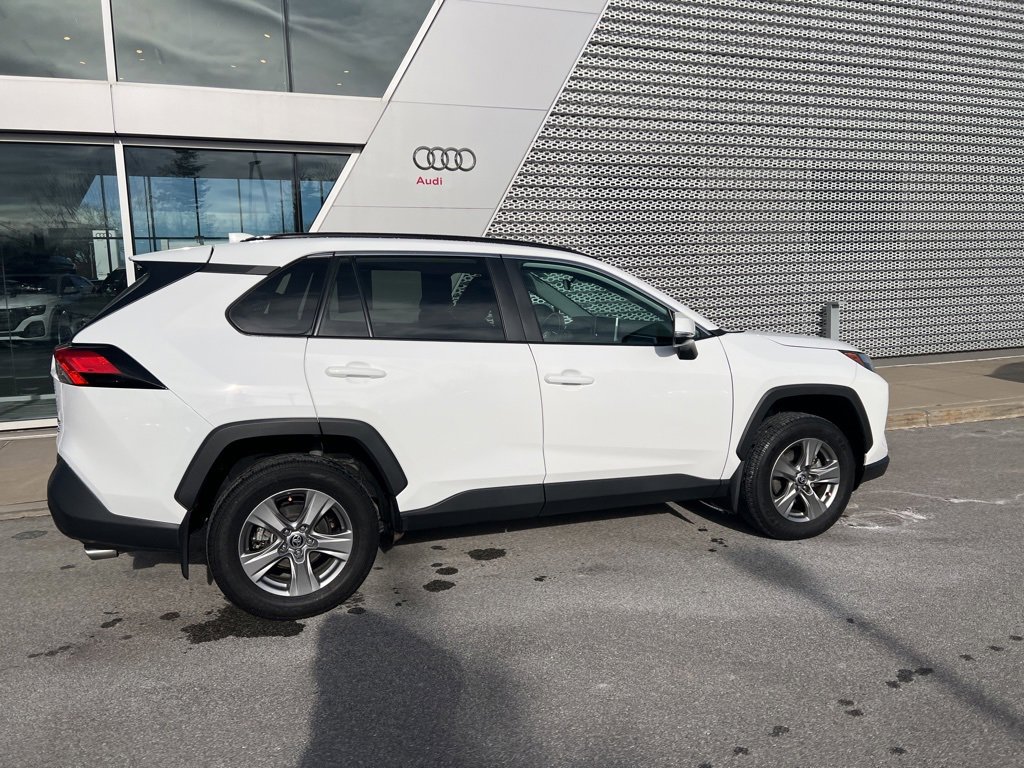Used 2024 Toyota RAV4 XLE image 19