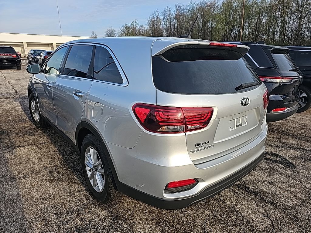 Used 2019 Kia Sorento LX image 9