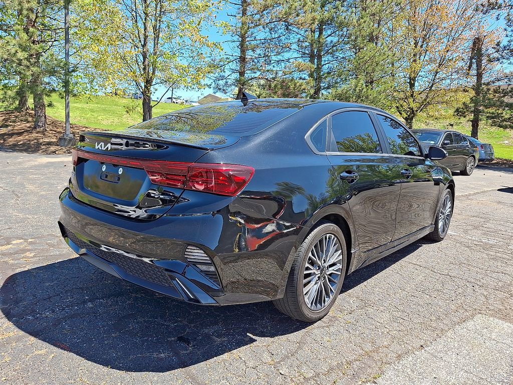 Certified 2023 Kia Forte GT-Line FWD image 16