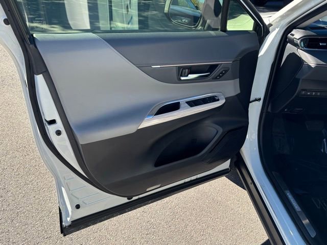 Used 2021 Toyota Venza Limited image 9