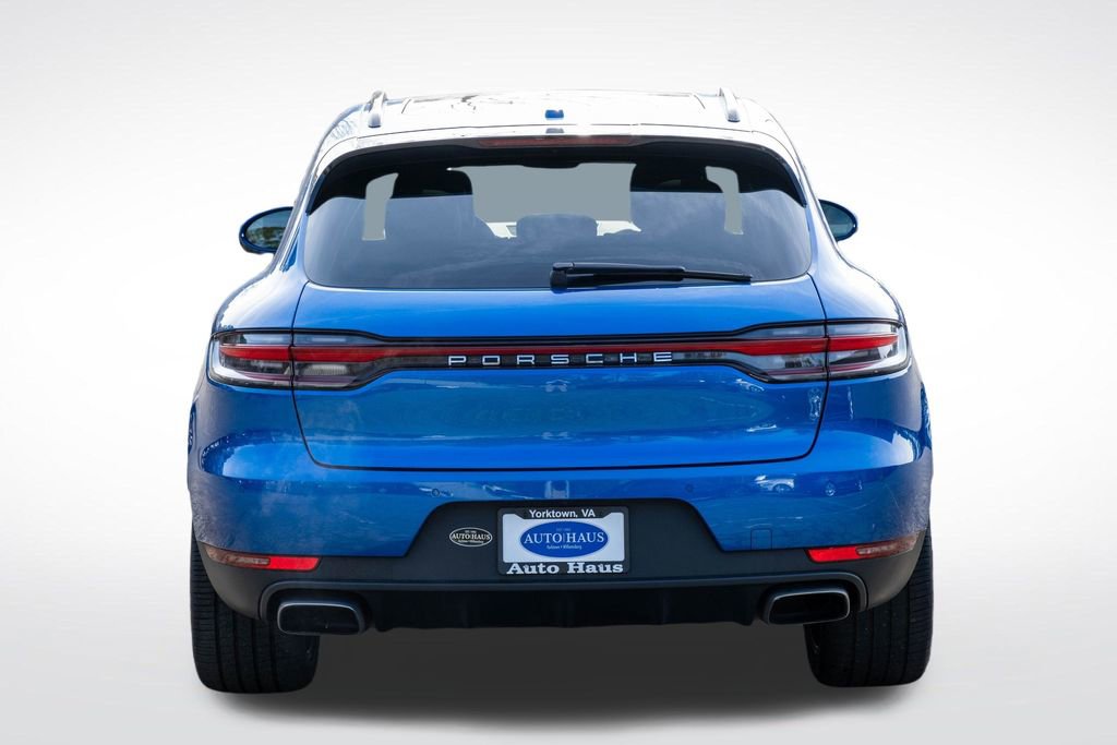 Used 2021 Porsche Macan w/ Premium Package image 5