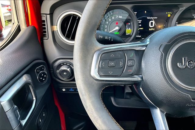 Used 2024 Jeep Wrangler Unlimited Sahara AWD/4WD image 11