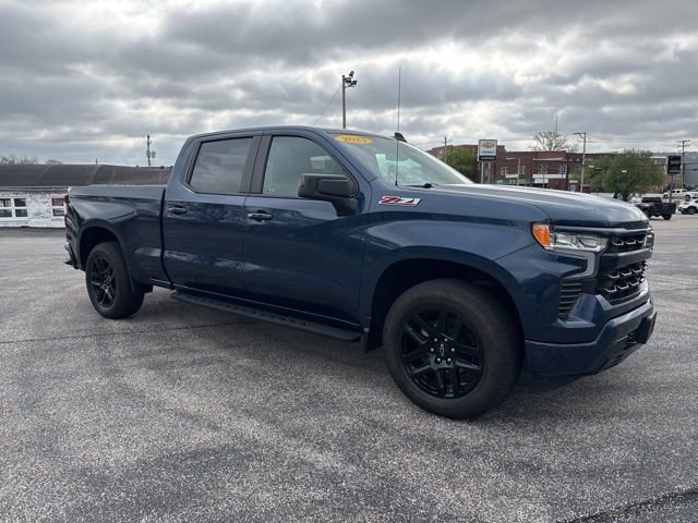 Used 2023 Chevrolet Silverado 1500 RST image 3