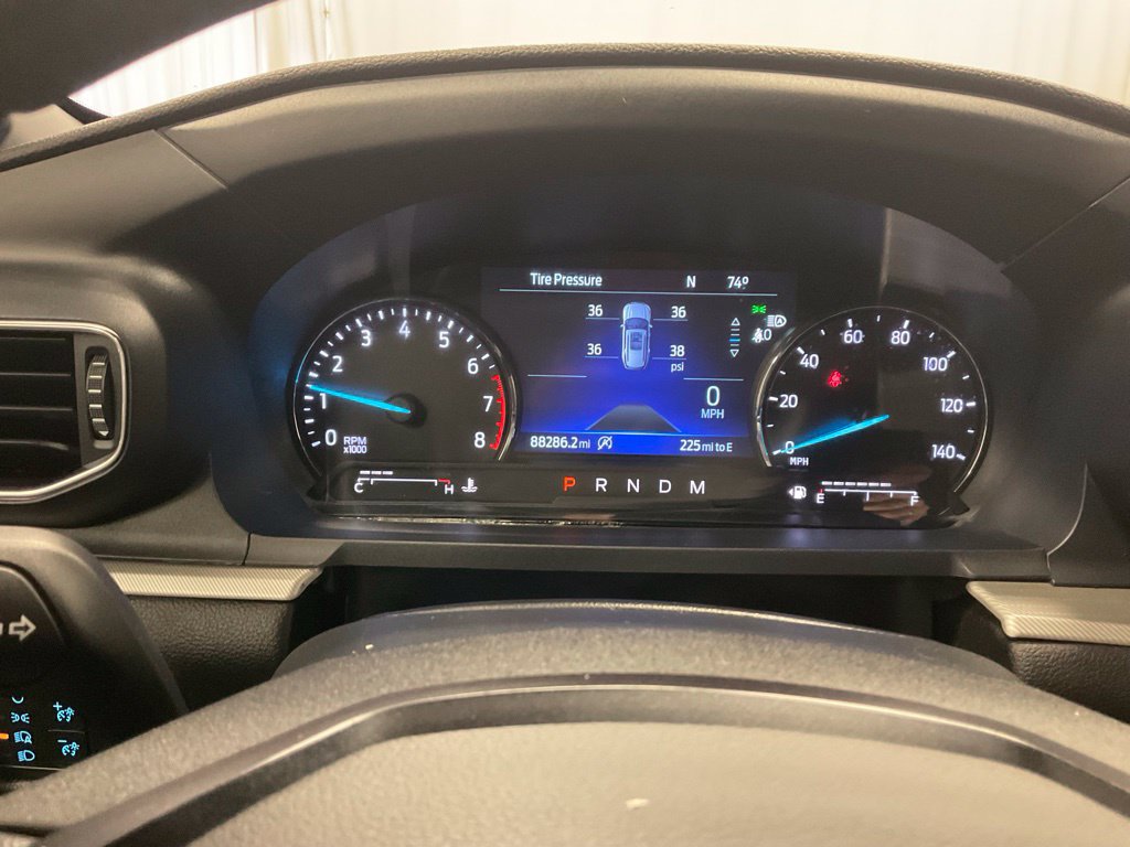 Used 2020 Ford Explorer XLT w/ Equipment Group 202A AWD/4WD image 2