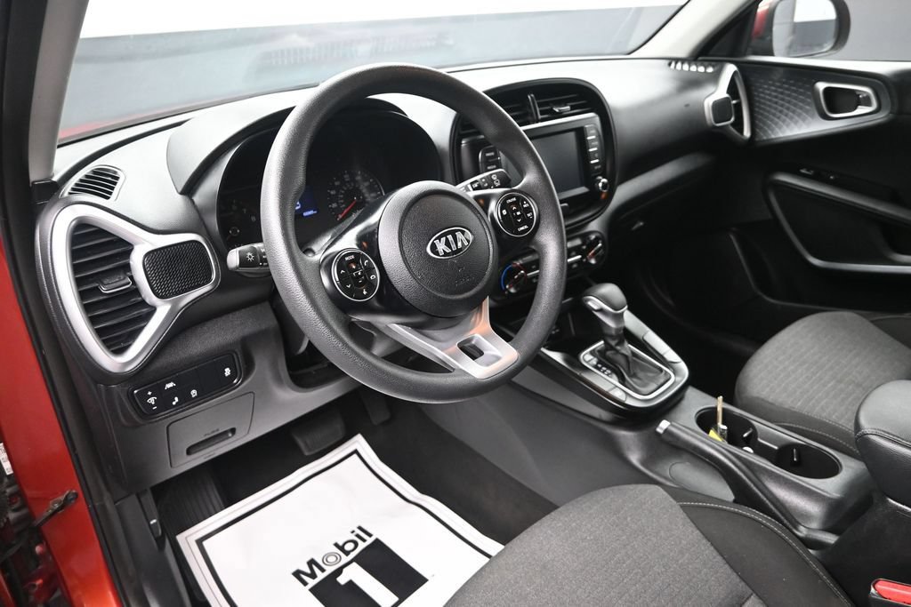 Certified 2021 Kia Soul S FWD image 12