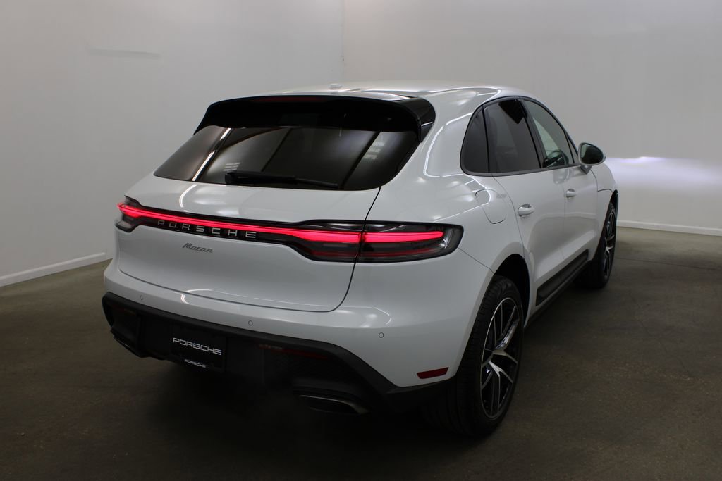 New 2026 Porsche Macan image 7