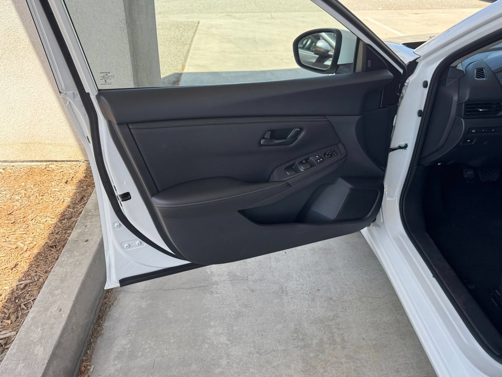 Used 2025 Nissan Sentra S FWD image 18