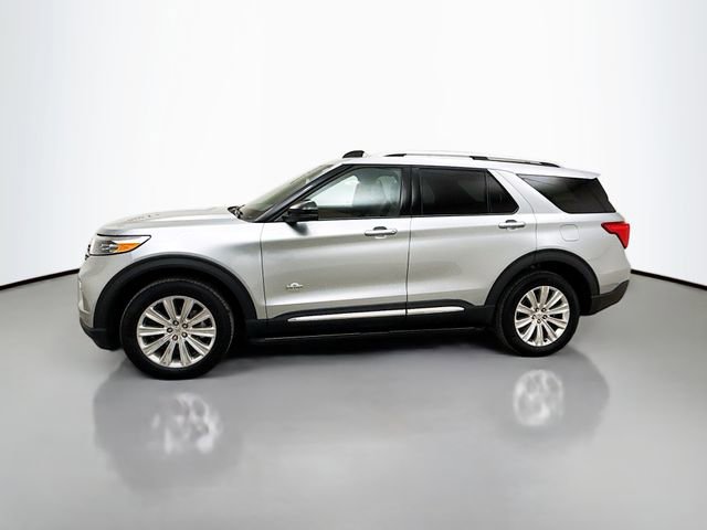 Used 2024 Ford Explorer King Ranch w/ Technology Package image 4