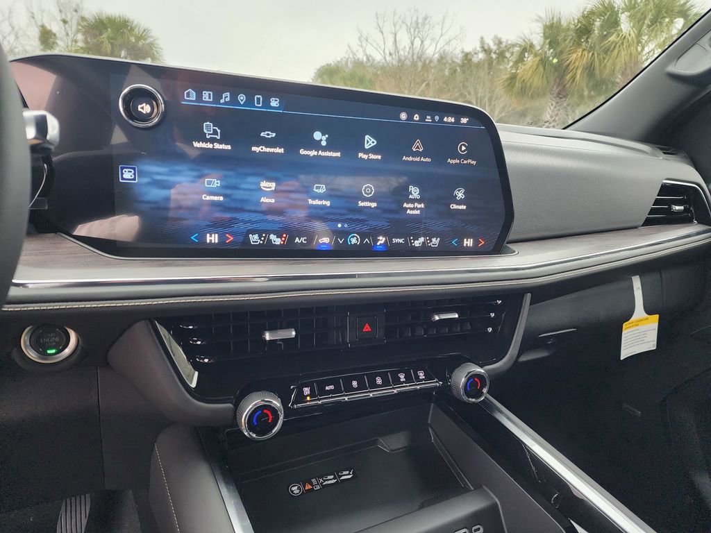 New 2025 Chevrolet Suburban Premier image 16