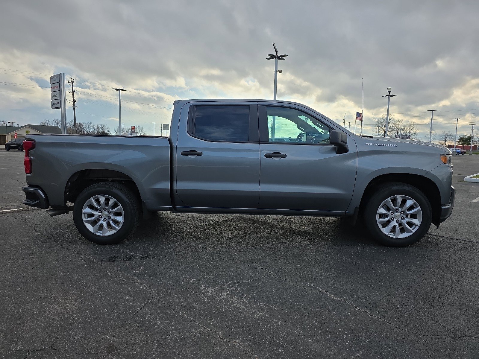 Used 2020 Chevrolet Silverado 1500 Custom image 5