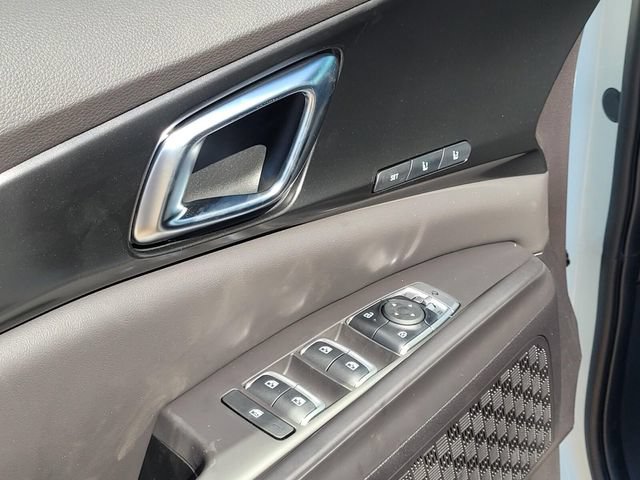 New 2027 Kia Carnival SX w/ Dark Edition Package FWD image 12