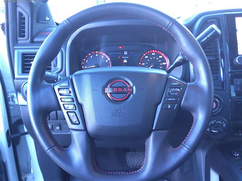 Used 2024 Nissan Titan PRO-4X w/ Pro-4x Convenience Package AWD/4WD image 12