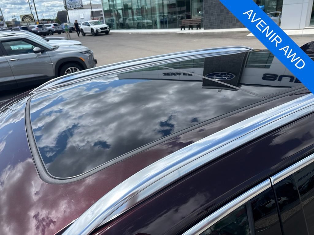 Used 2021 Buick Envision Avenir w/ Technology Package II AWD/4WD image 5