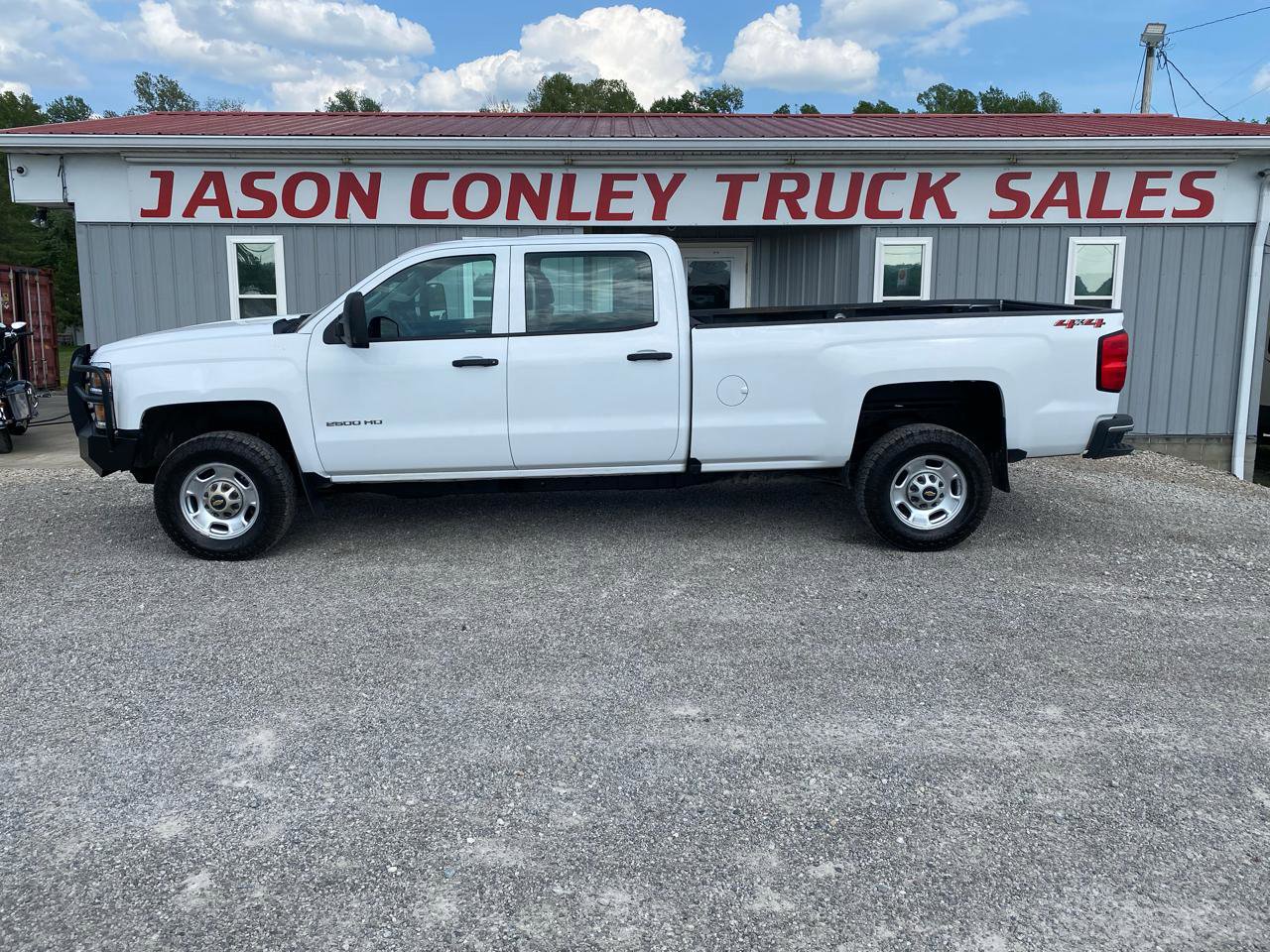 Used 2018 Chevrolet Silverado 2500 W/T AWD/4WD image 1