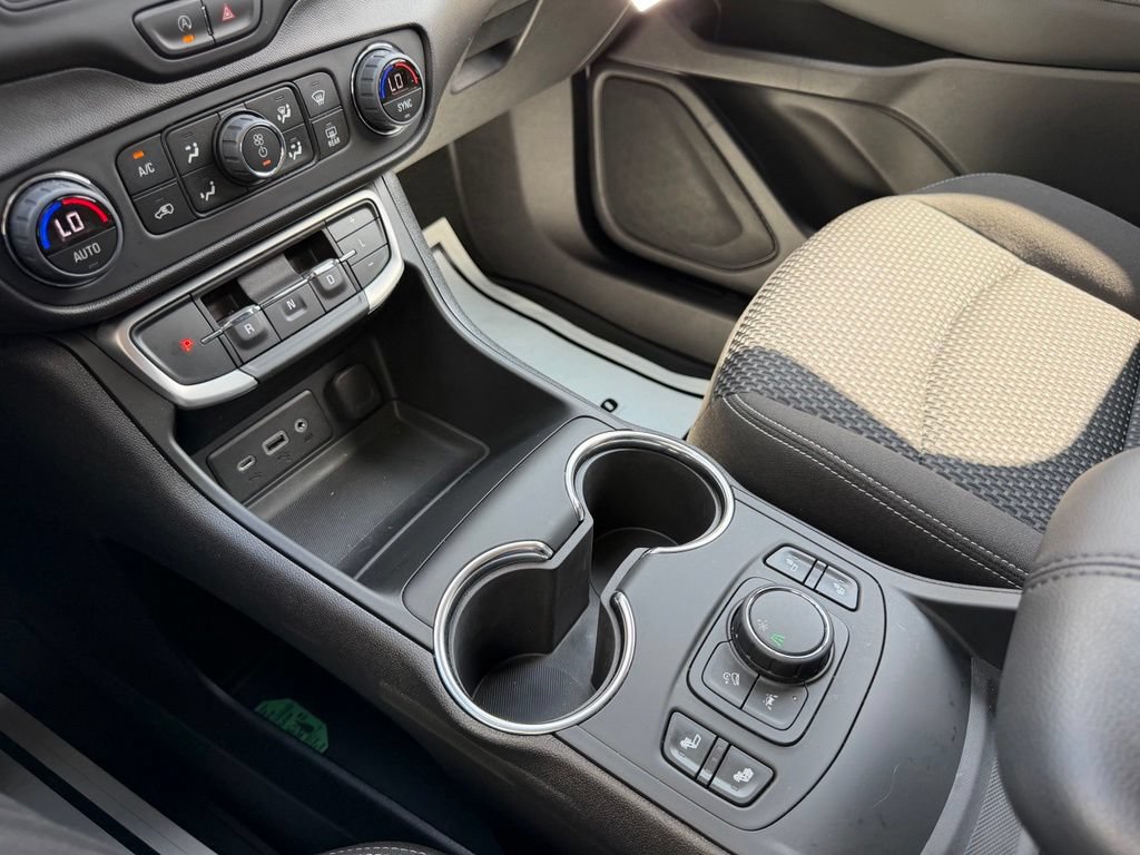 Certified 2024 GMC Terrain SLE w/ Driver Convenience Package FWD image 30
