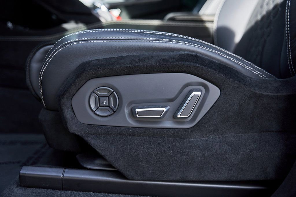 Used 2024 Lamborghini Urus Performante image 45