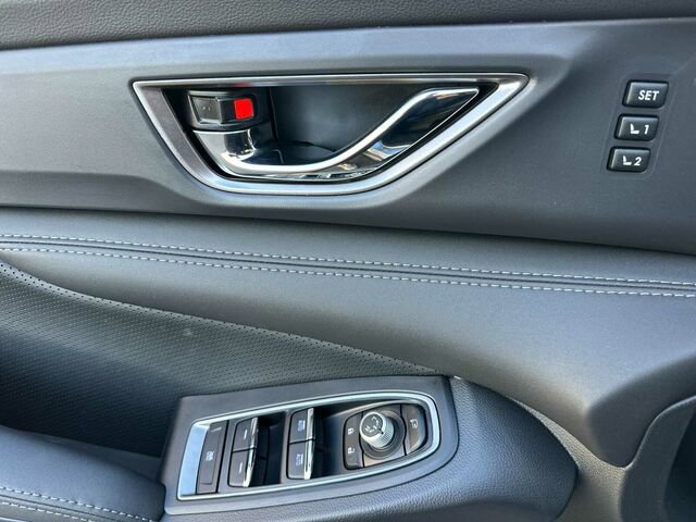 New 2025 Subaru Ascent Limited image 11