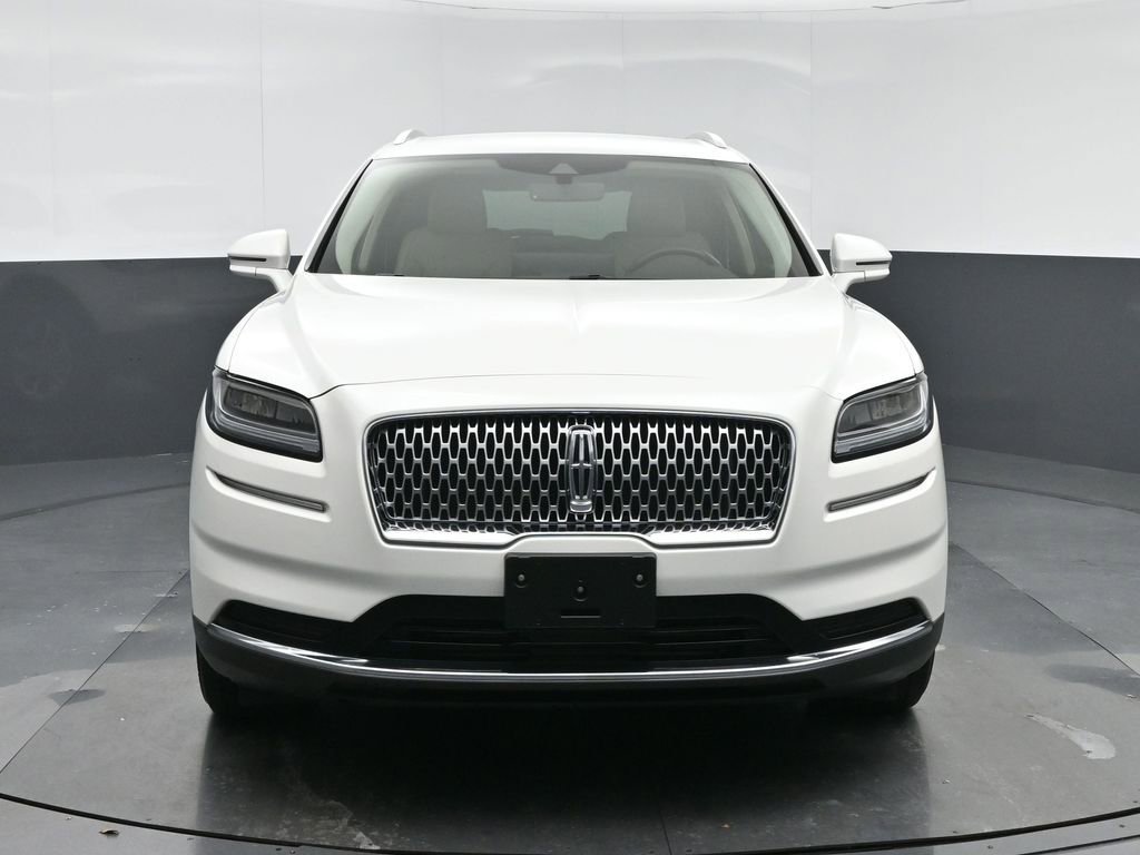 Used 2022 Lincoln Nautilus AWD w/ Premium Package image 2