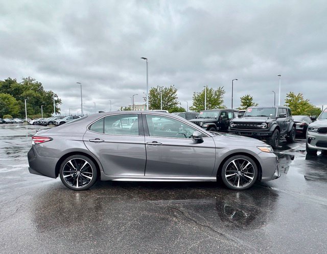 Used 2018 Toyota Camry XSE FWD image 14