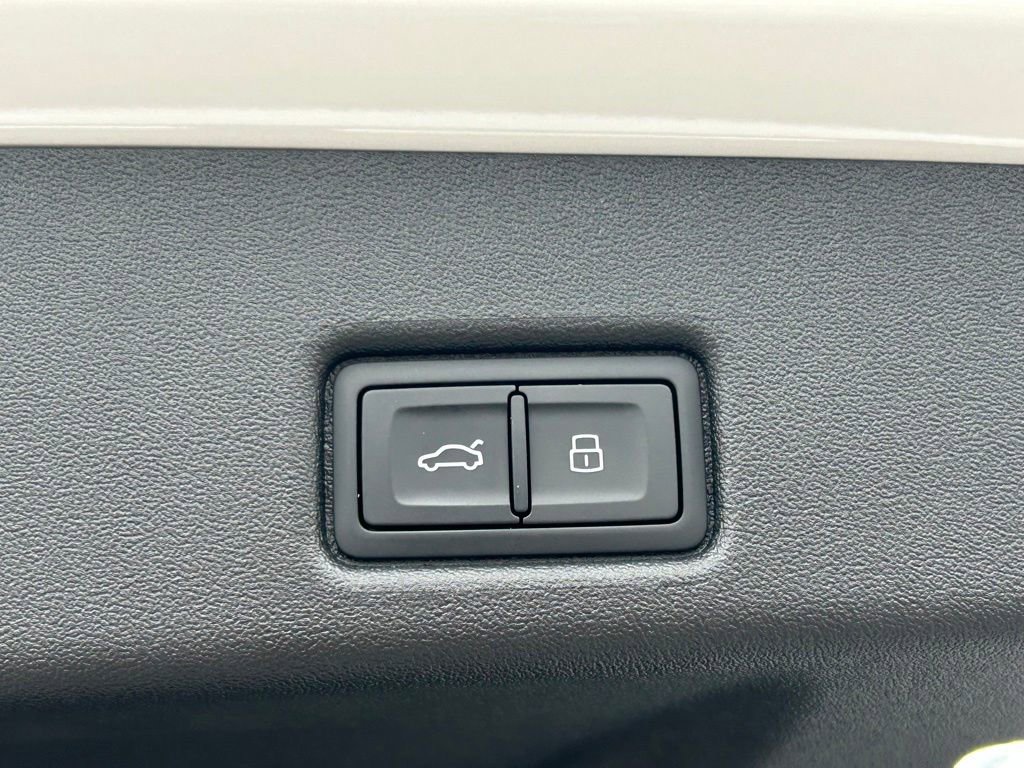 New 2026 Audi SQ5 Premium Plus AWD/4WD image 64