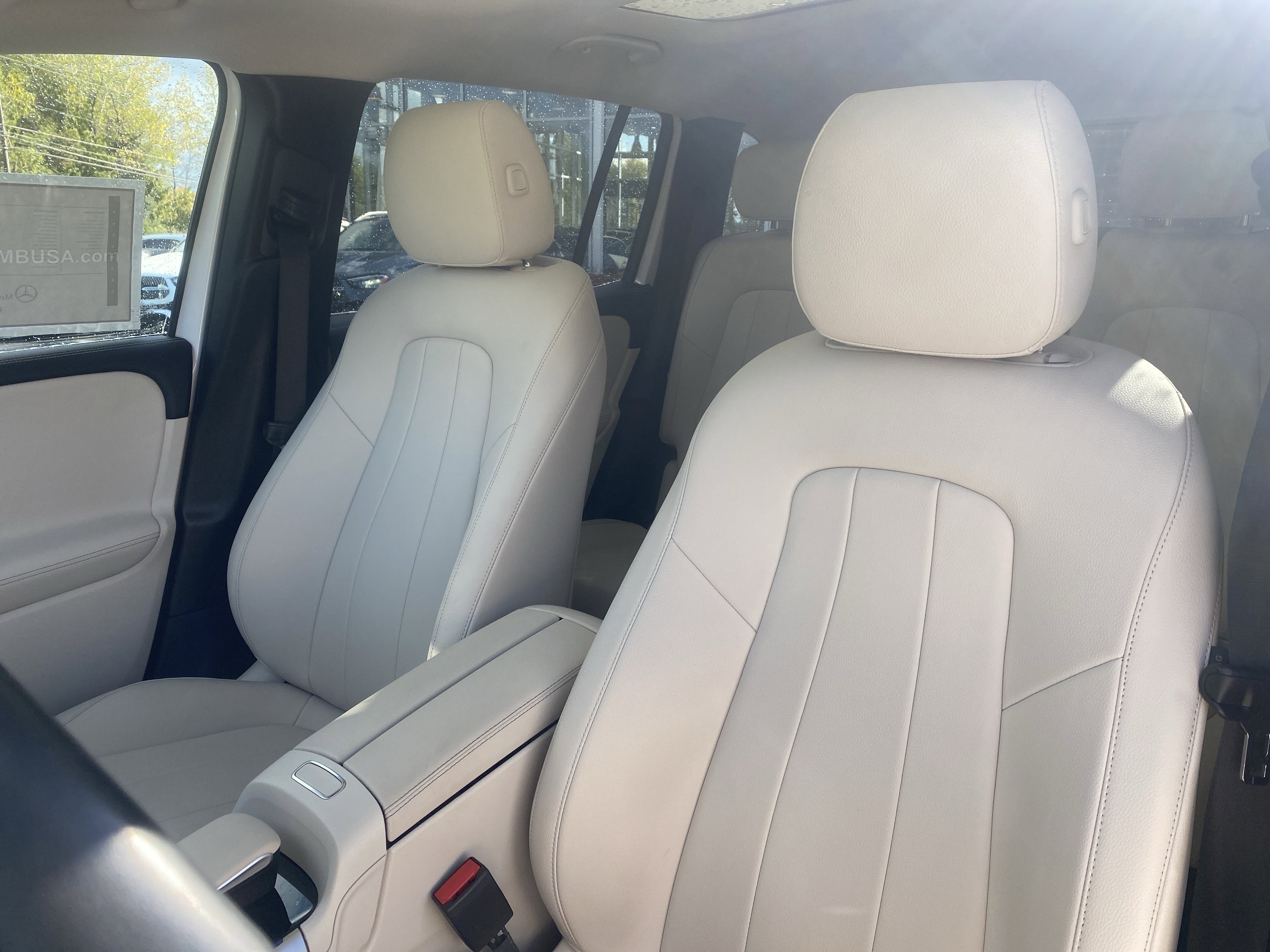 Certified 2023 Mercedes-Benz GLB 250 4MATIC image 10