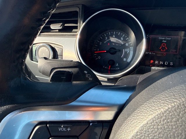 Used 2020 Ford Mustang GT Premium w/ Black Accent Package RWD image 25