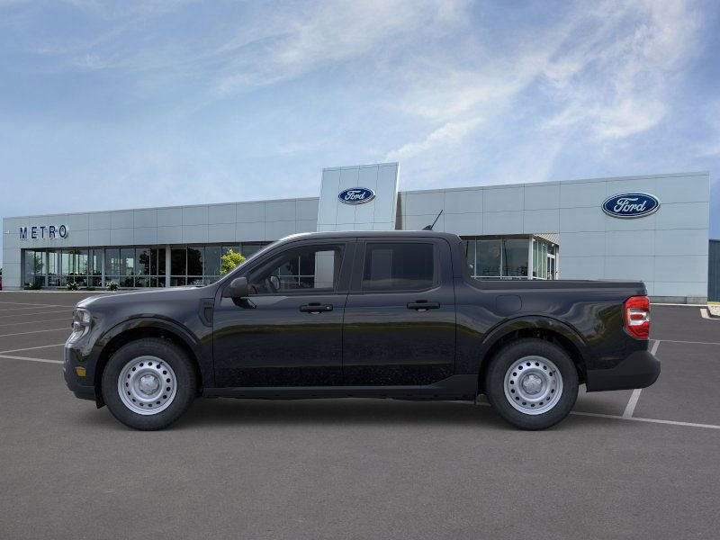 New 2026 Ford Maverick XL image 3