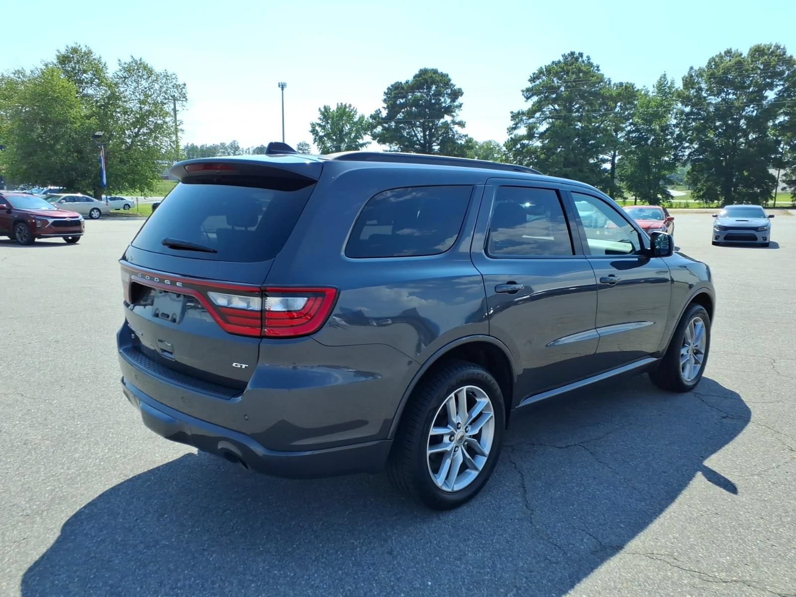 Used 2024 Dodge Durango GT AWD/4WD image 5