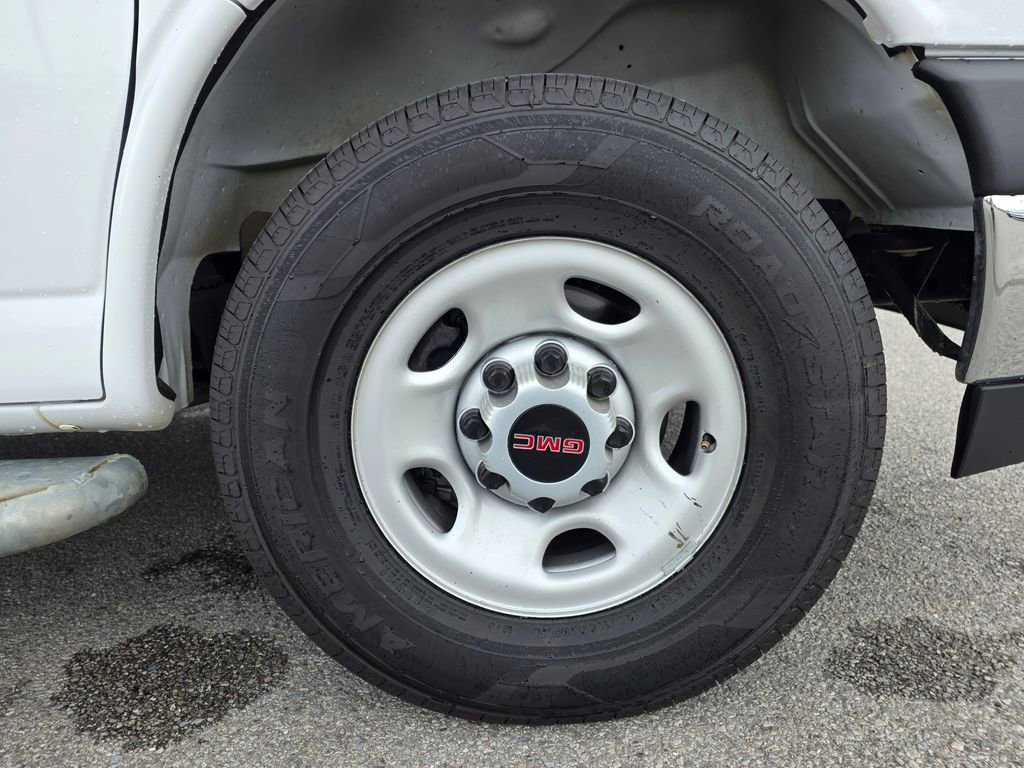 Used 2024 GMC Savana 2500 w/ Driver Convenience Package image 29