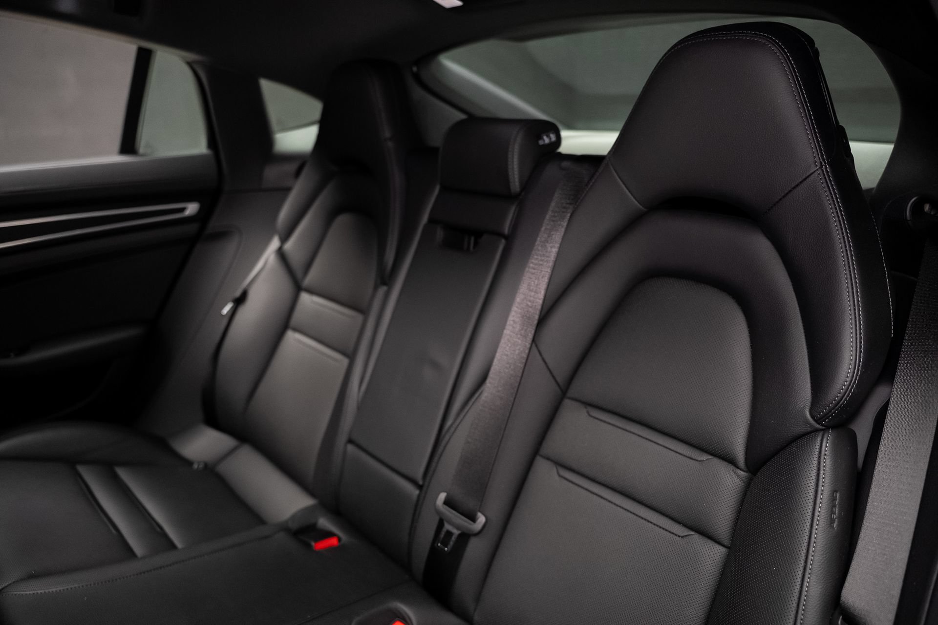Used 2023 Porsche Panamera 4 AWD/4WD image 70