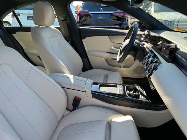 Used 2025 Mercedes-Benz CLA 250 image 29