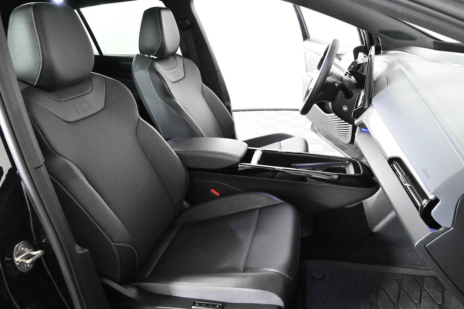 Certified 2024 Volkswagen ID.4 S RWD image 14