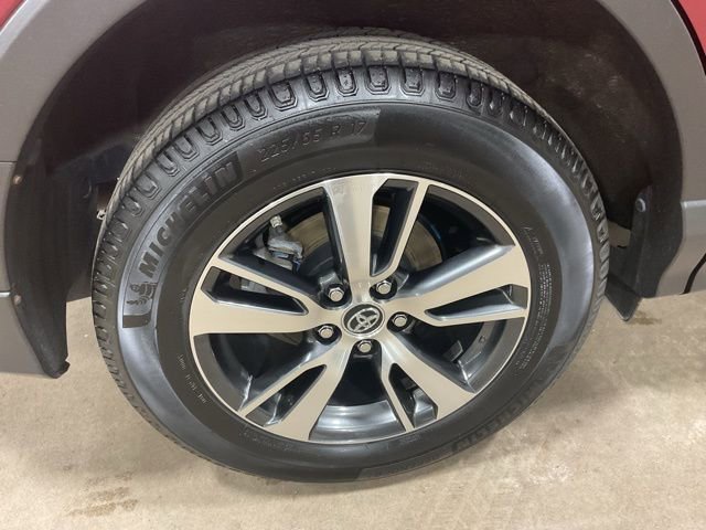 Used 2018 Toyota RAV4 XLE w/ Plus Extra Value Package image 7