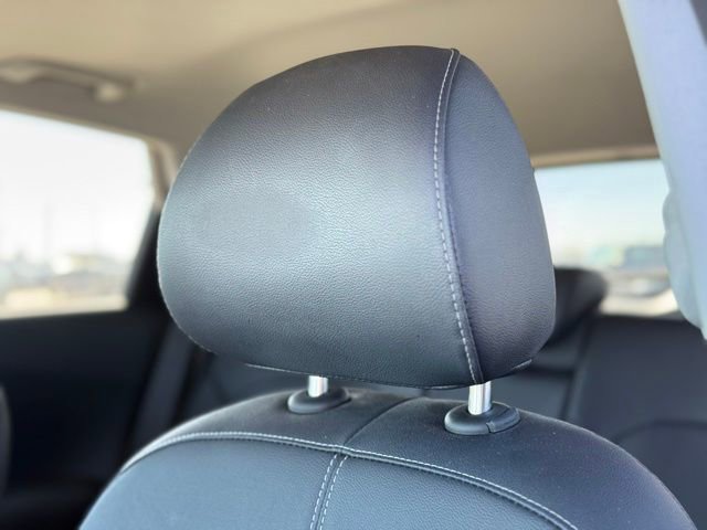 Used 2022 Kia Niro EX Premium image 15