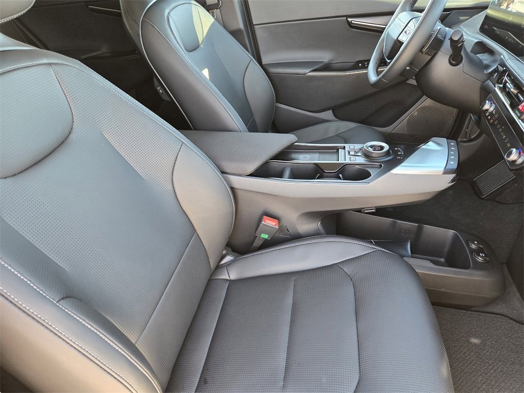 New 2025 Kia EV6 Wind image 26