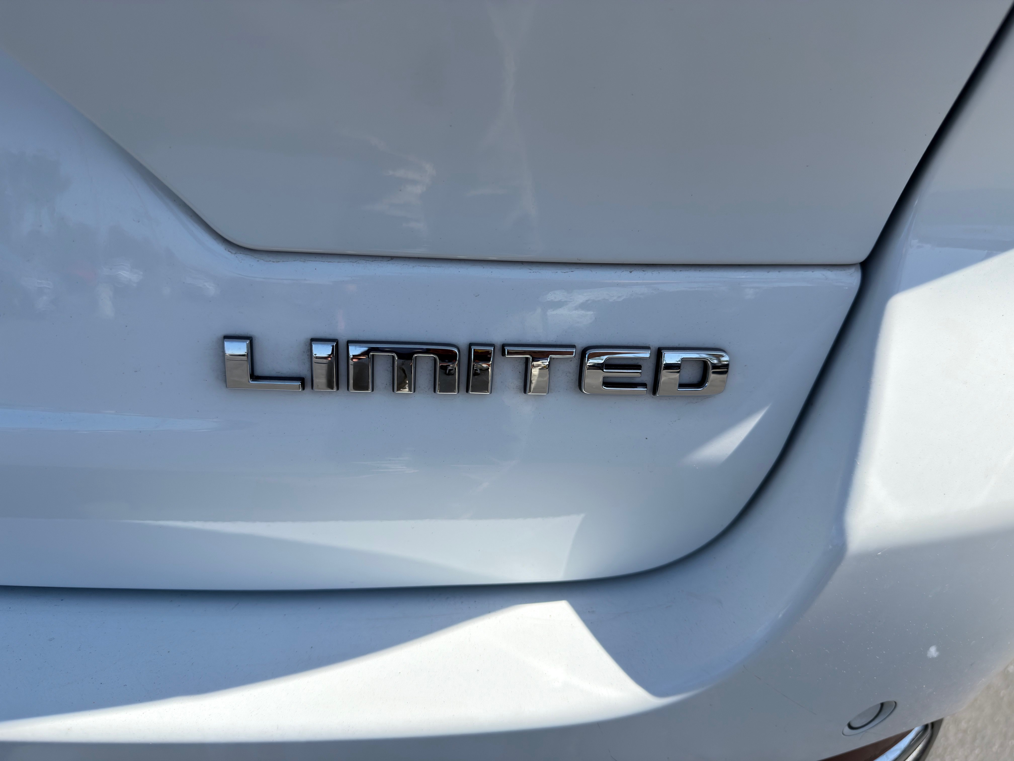 Used 2023 Jeep Grand Cherokee Limited AWD/4WD image 41