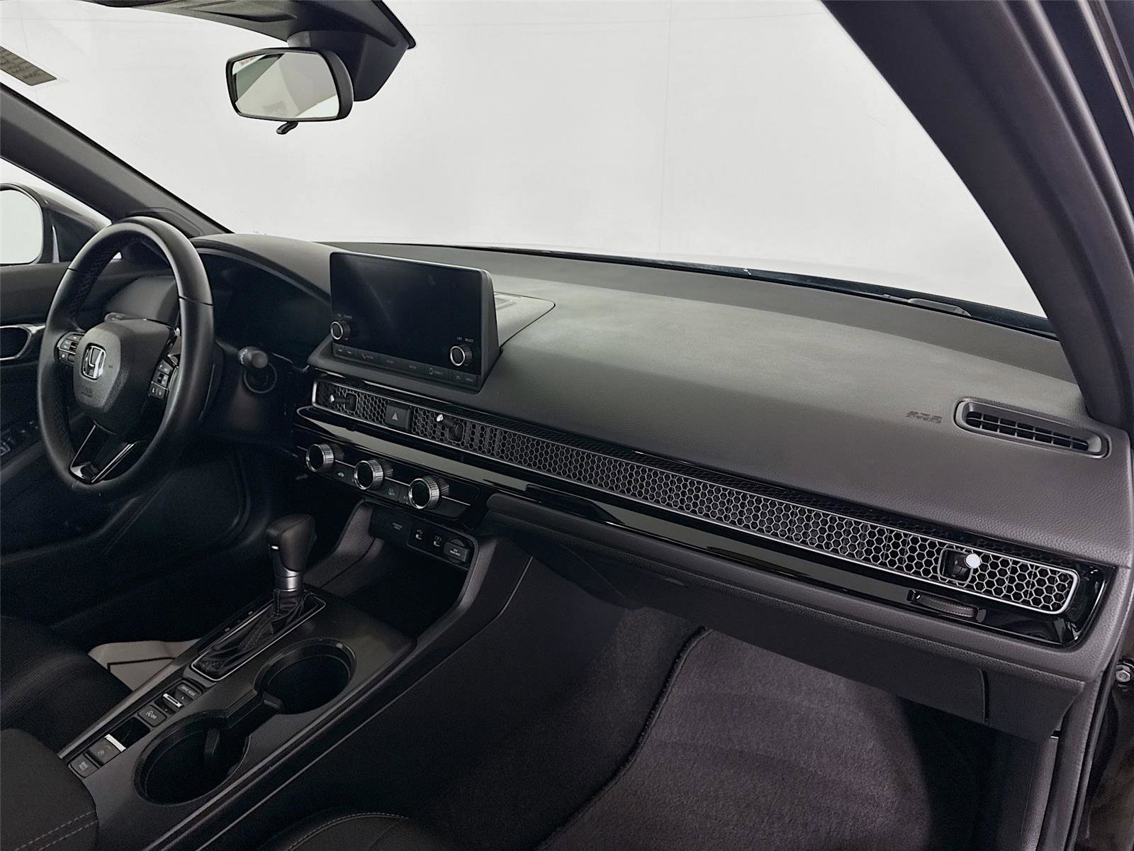 Used 2025 Honda Civic Sport image 27