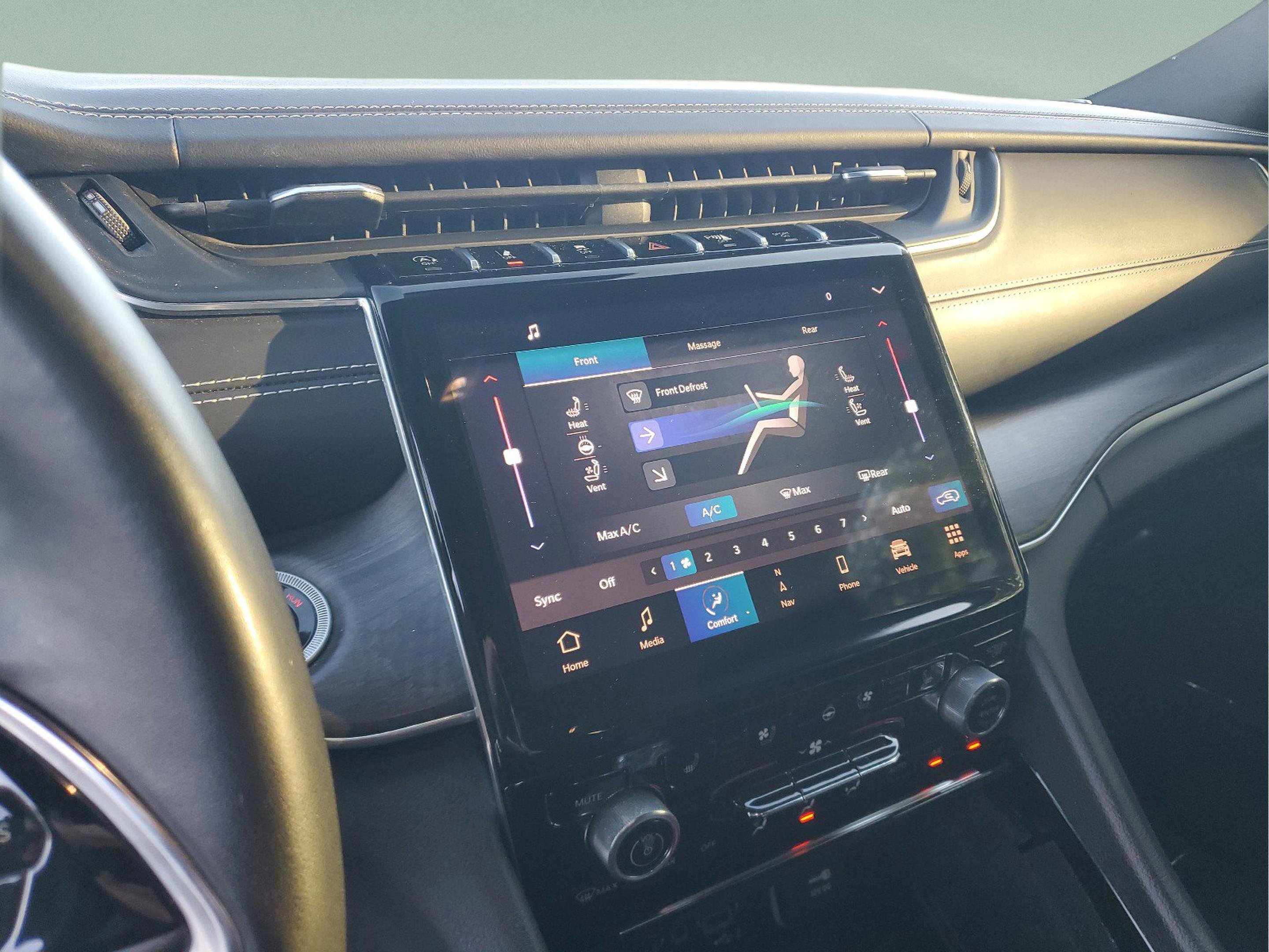 Certified 2021 Jeep Grand Cherokee L Overland w/ Luxury Tech Group IV image 22