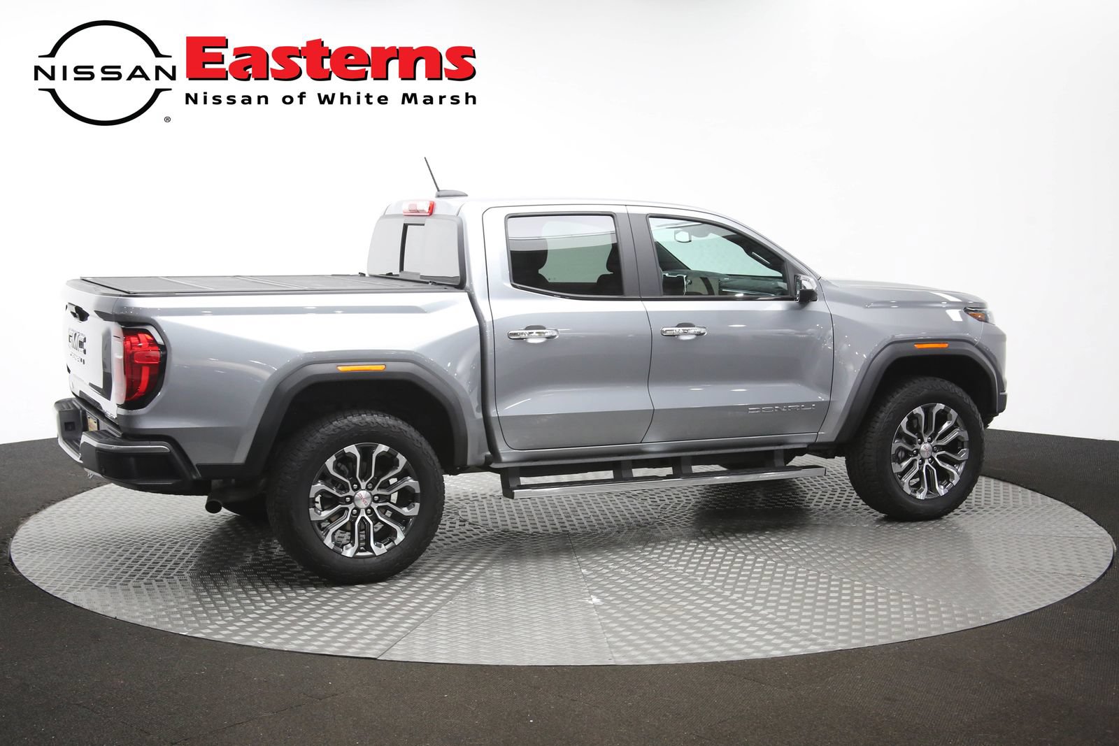 Used 2024 GMC Canyon Denali AWD/4WD image 44