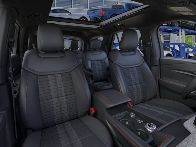 New 2026 Ford Explorer ST-Line w/ ST-Line Street Pack AWD/4WD image 12