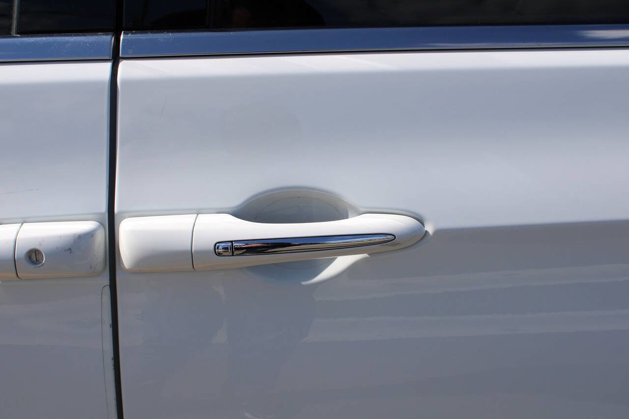 Used 2017 Chrysler Pacifica Touring Plus w/ Tire & Wheel Group image 21