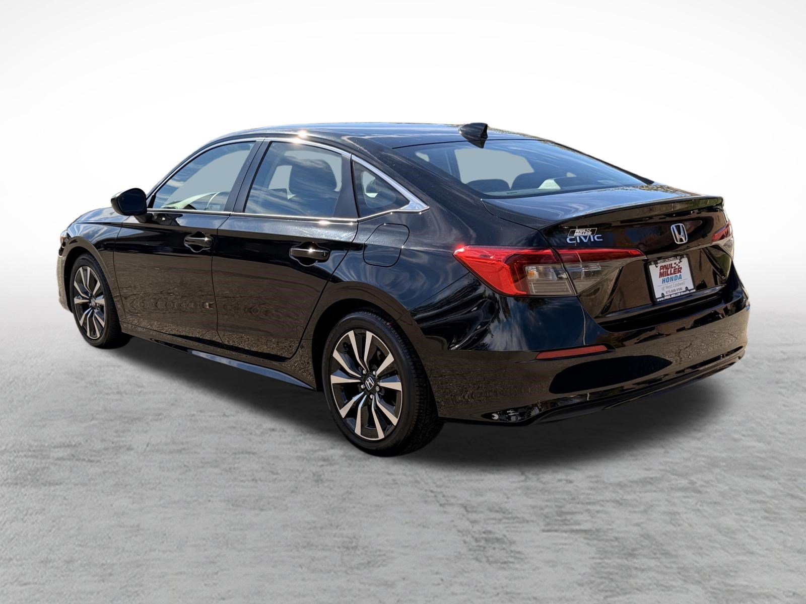 Used 2024 Honda Civic EX image 4