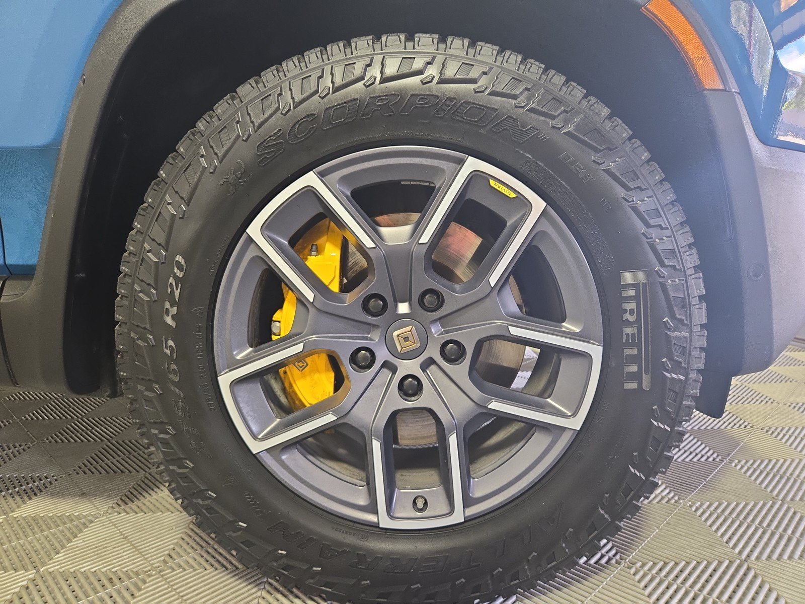 Used 2022 Rivian R1T Launch Edition AWD/4WD image 11