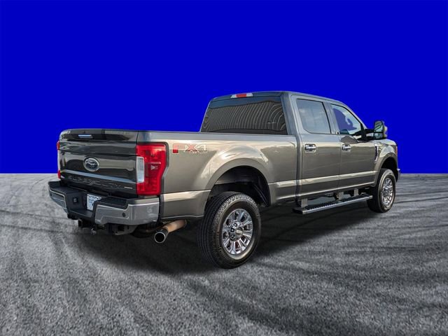 Used 2017 Ford F250 XLT w/ XLT Premium Package image 4