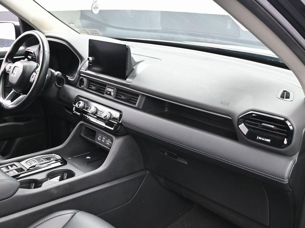 Used 2025 Honda Pilot EX-L image 36